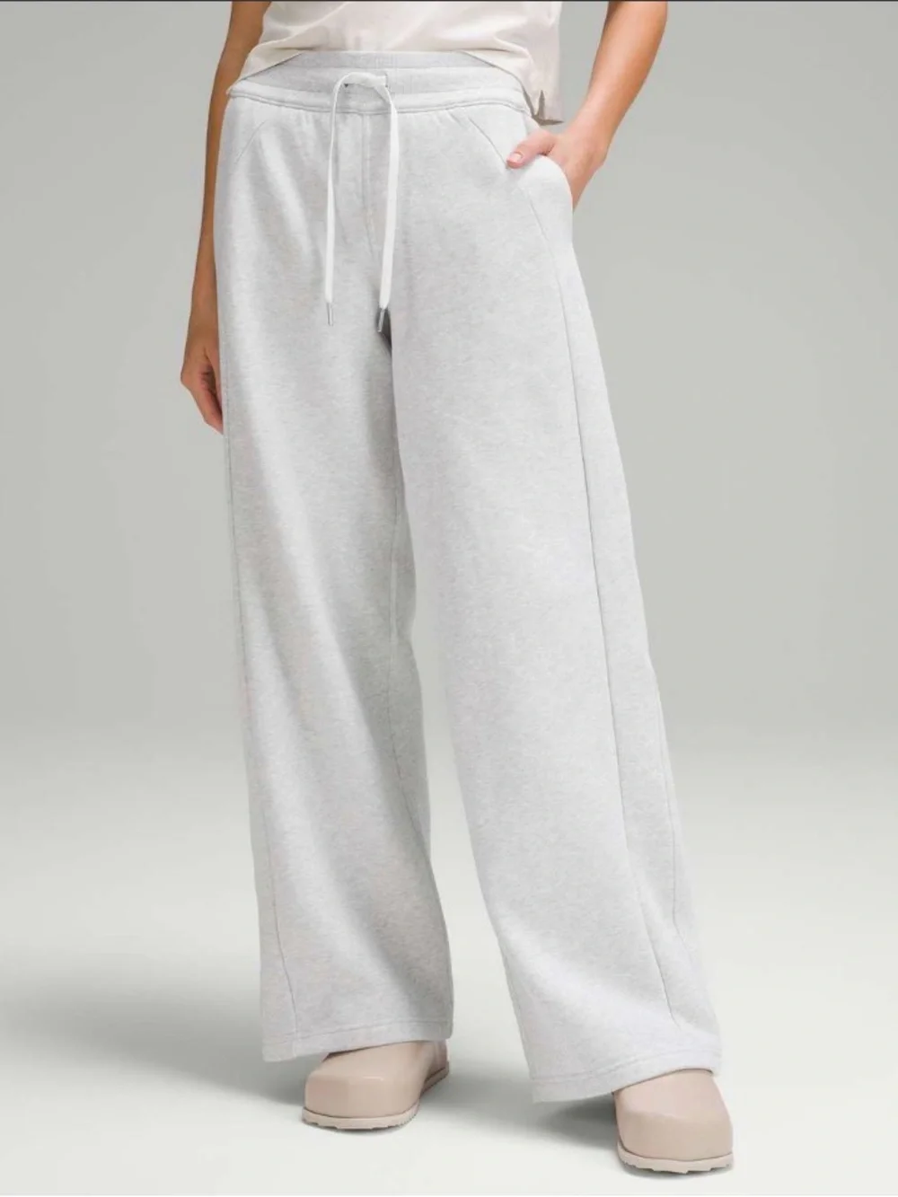 Lululemon Scuba Mid-Rise Wide-Leg Pant *Full Length Heathered Core Ultra Lt Grey